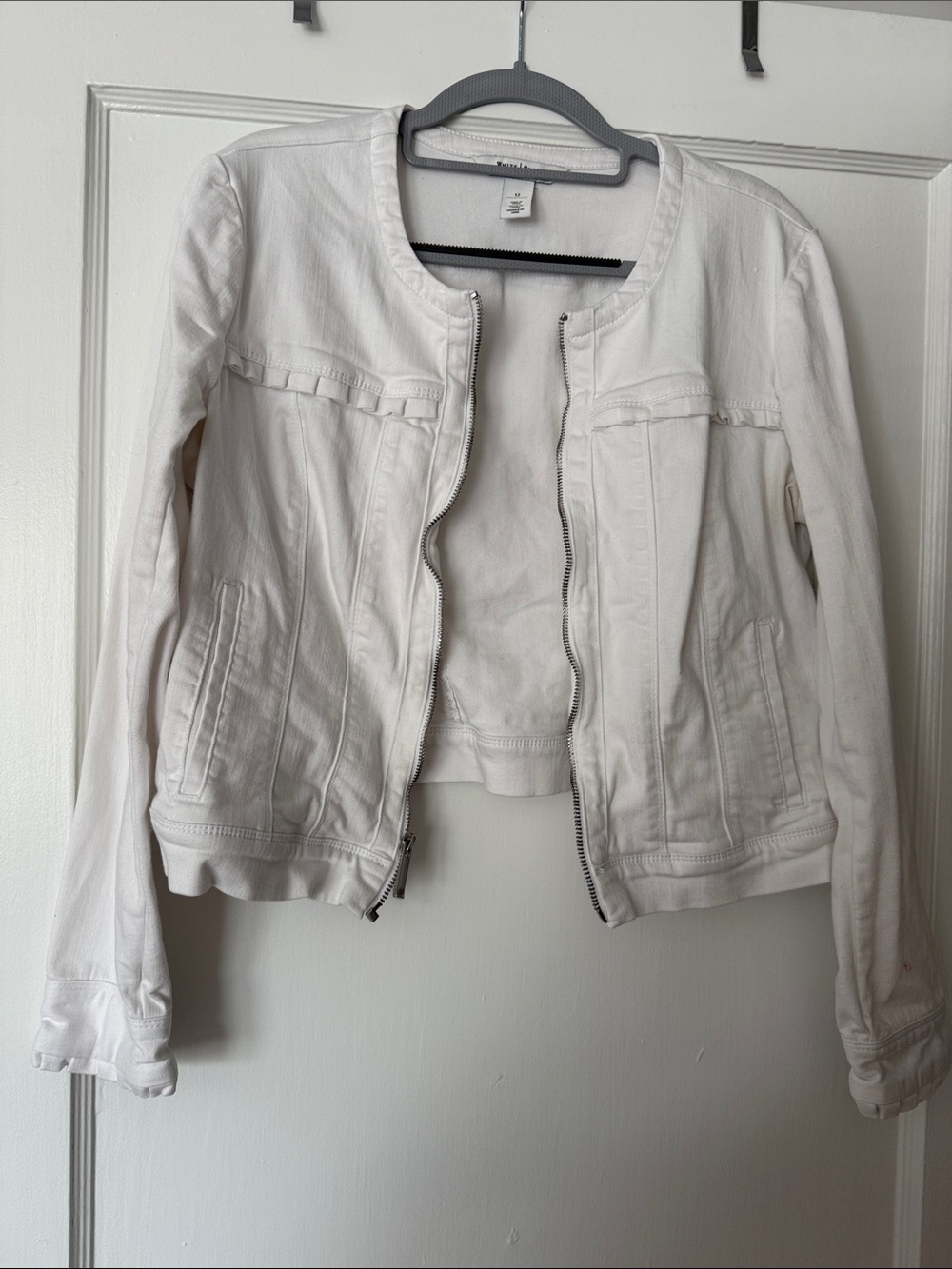 White House Black Market Women's White Zip-Front Jean Jacket